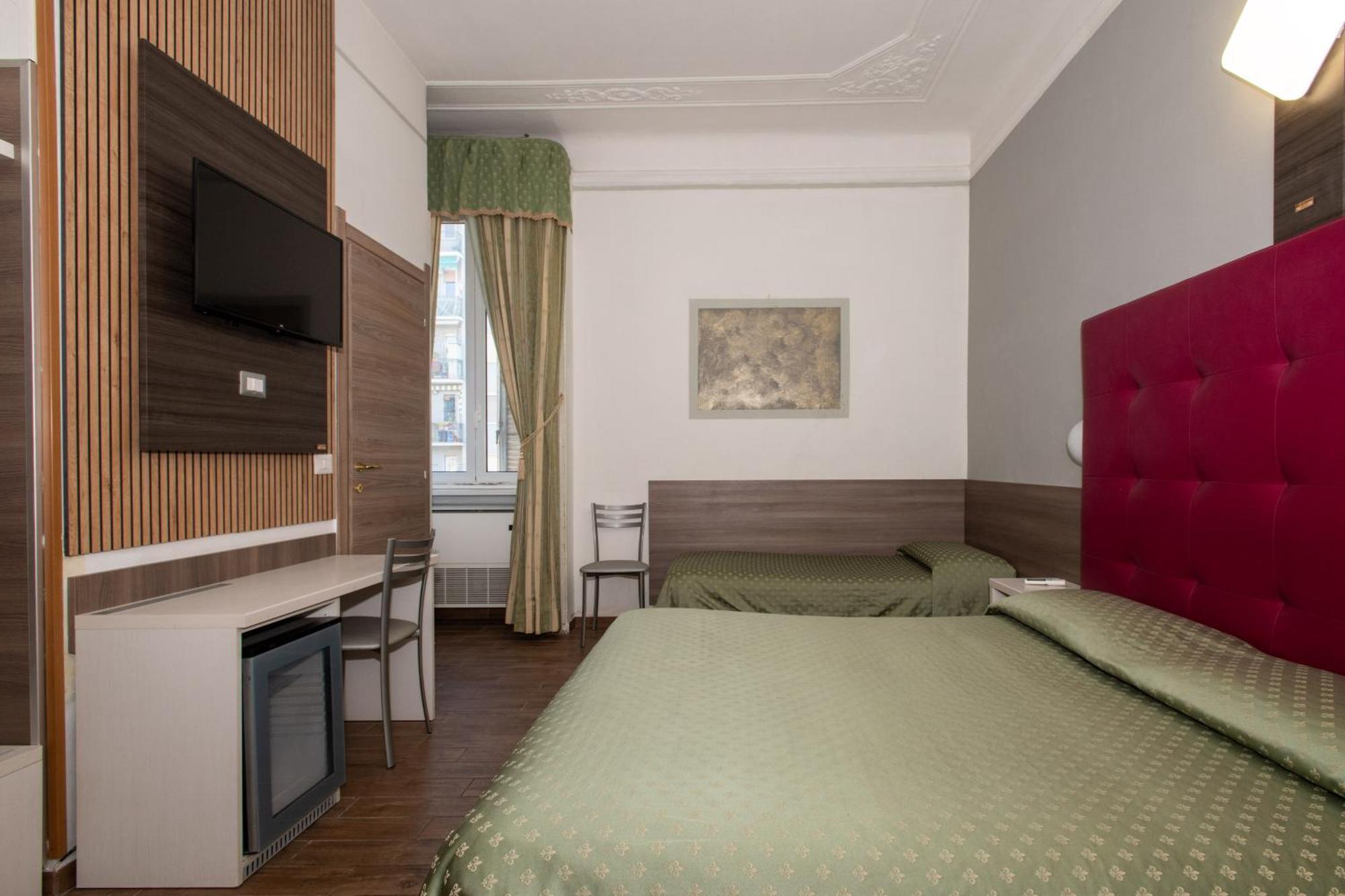 Hotel Piola