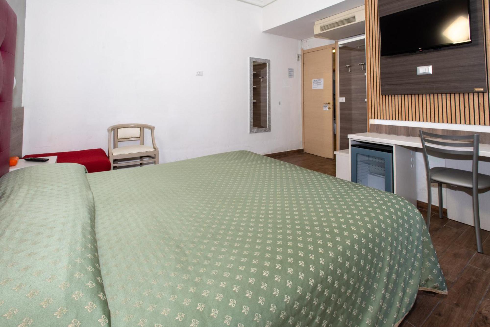 Hotel Piola 2*