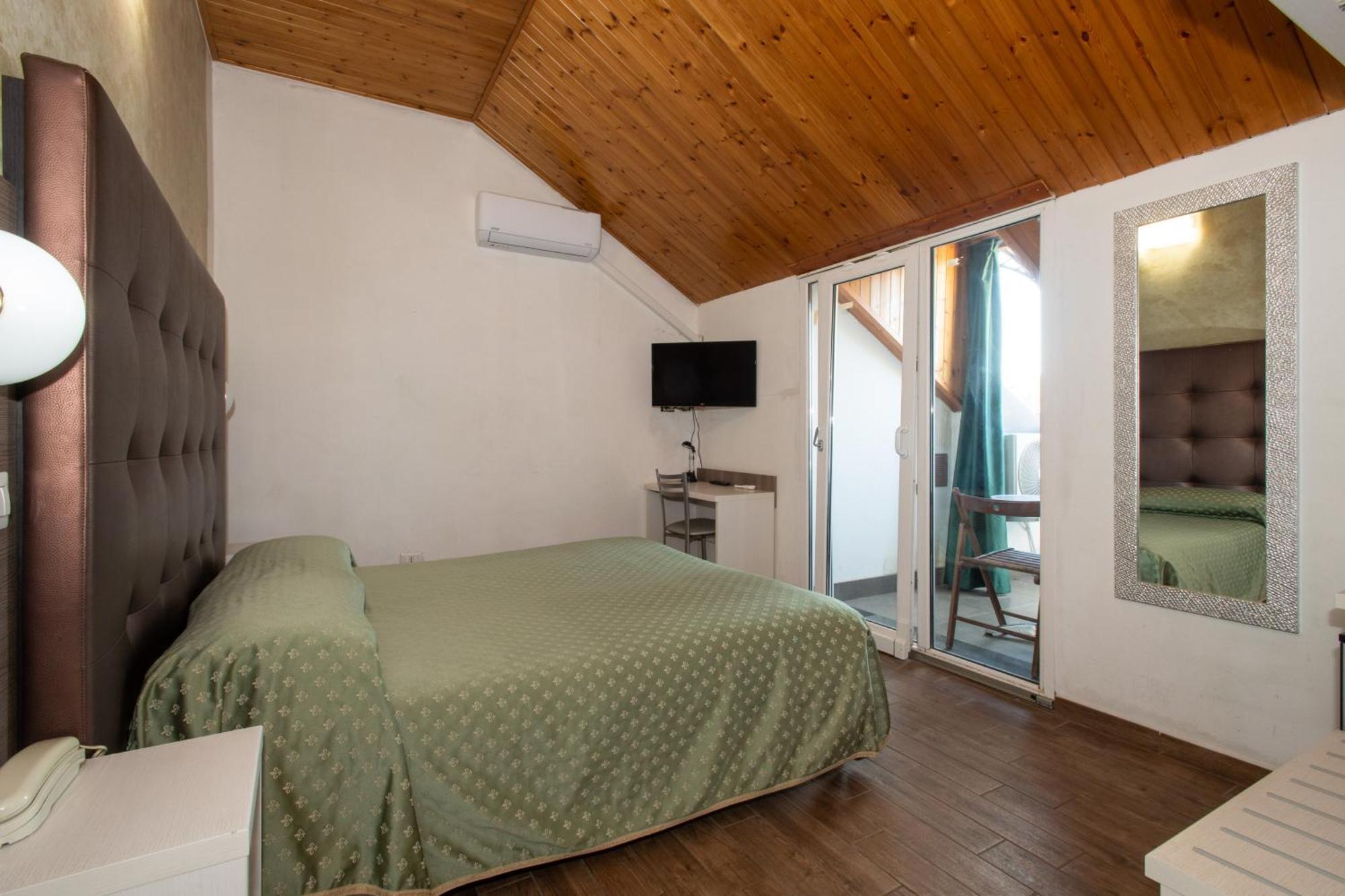 Piola Hotel 2*