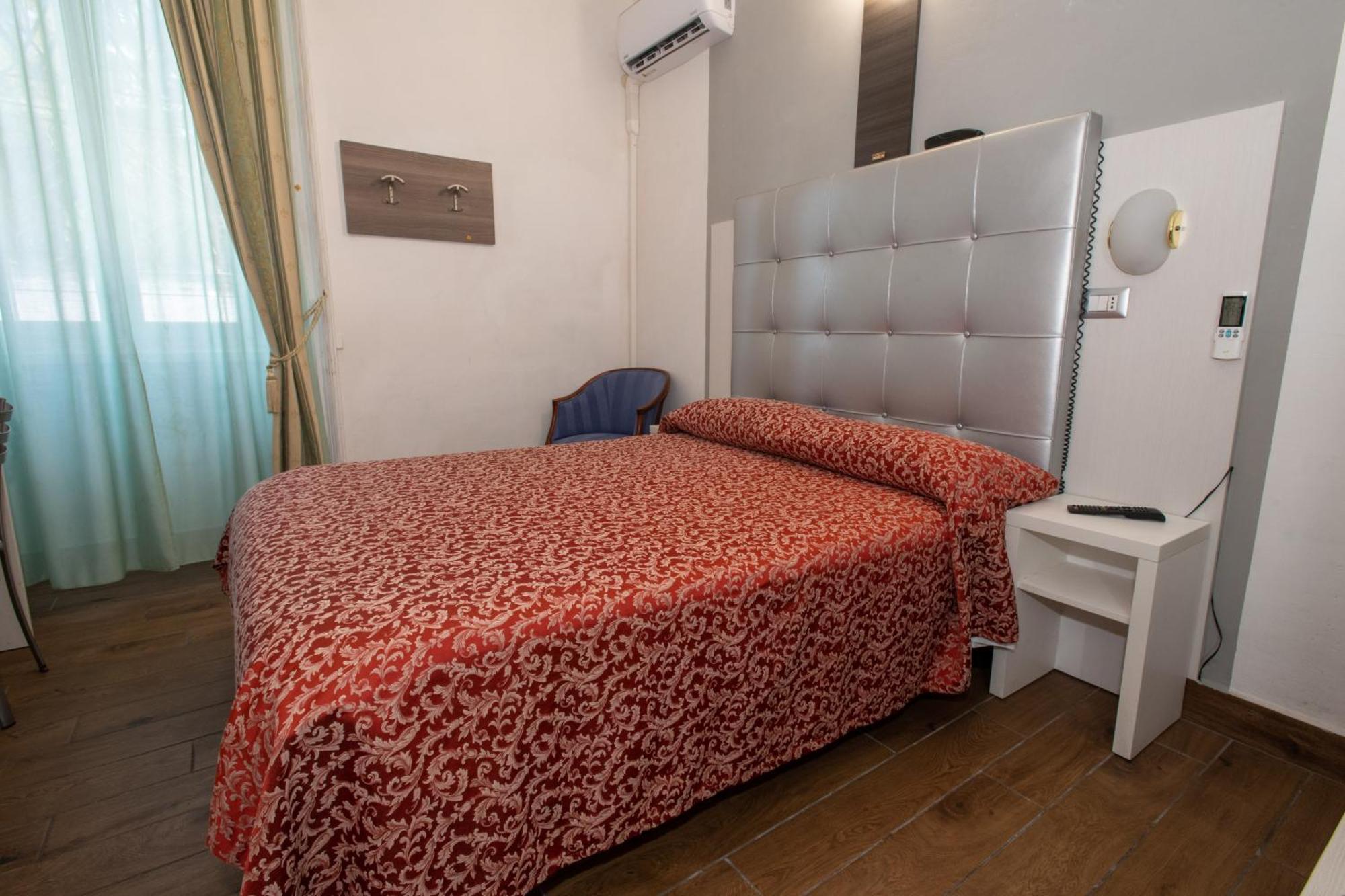 Hotel Piola 2*